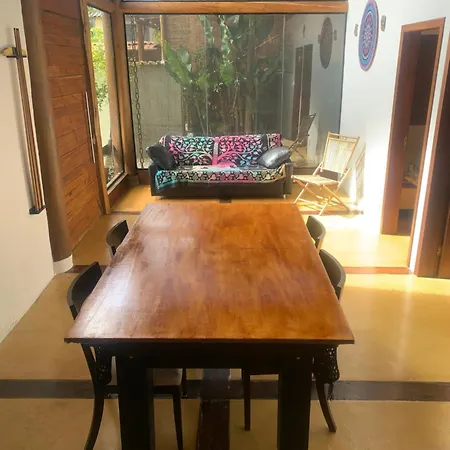 Casa chalé itamambuca-2
